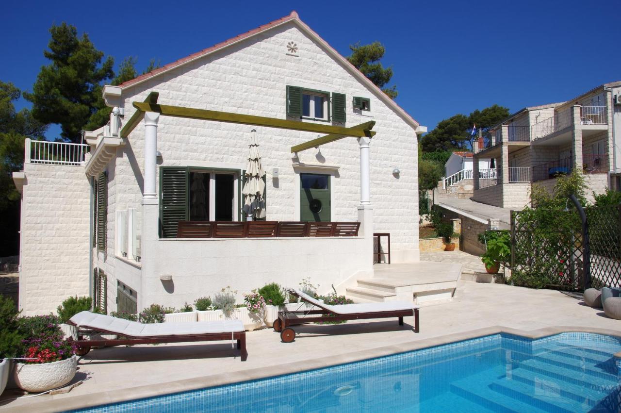 Holiday Home Nevista 수마르틴 외부 사진