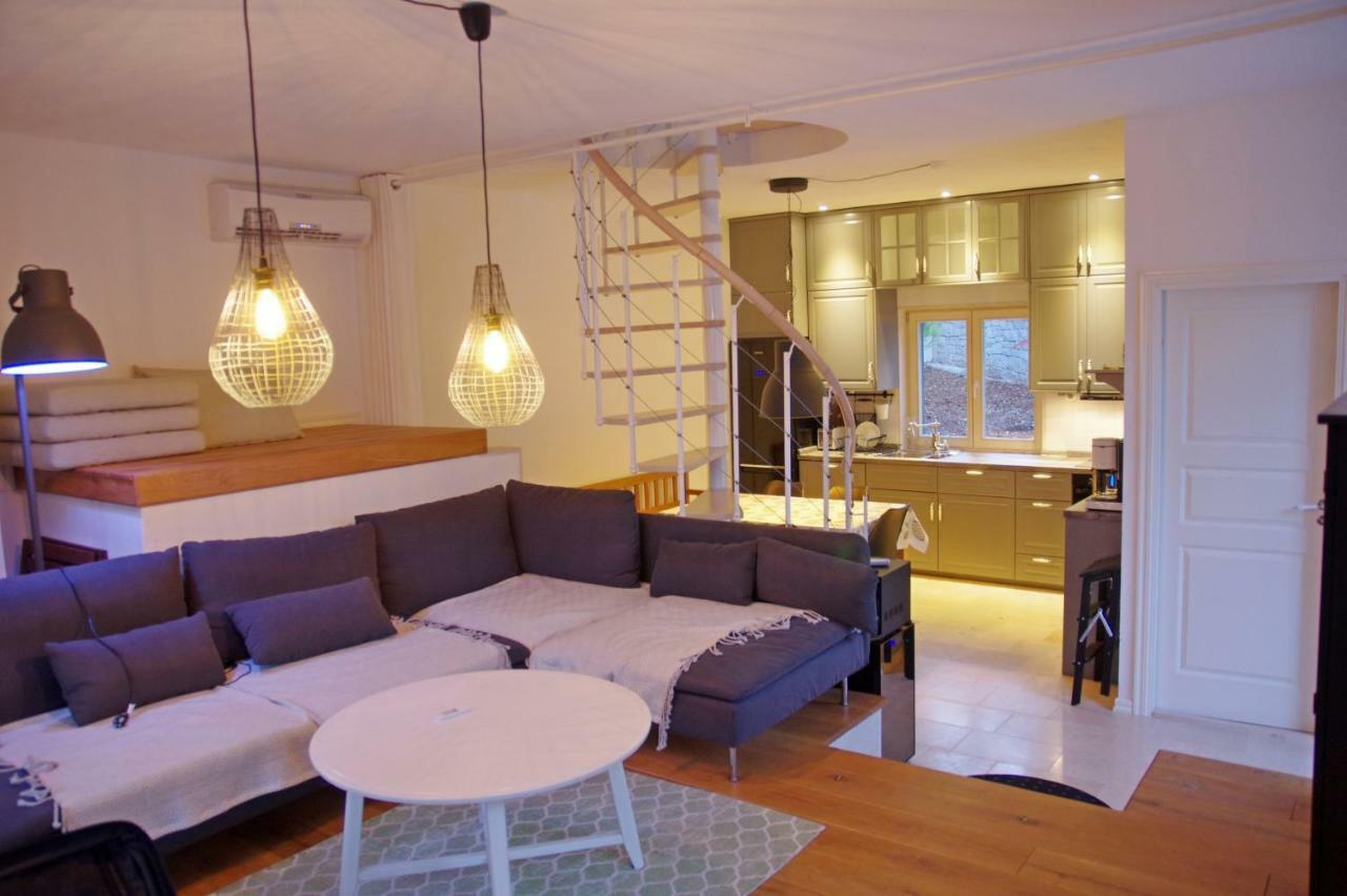 Holiday Home Nevista 수마르틴 외부 사진