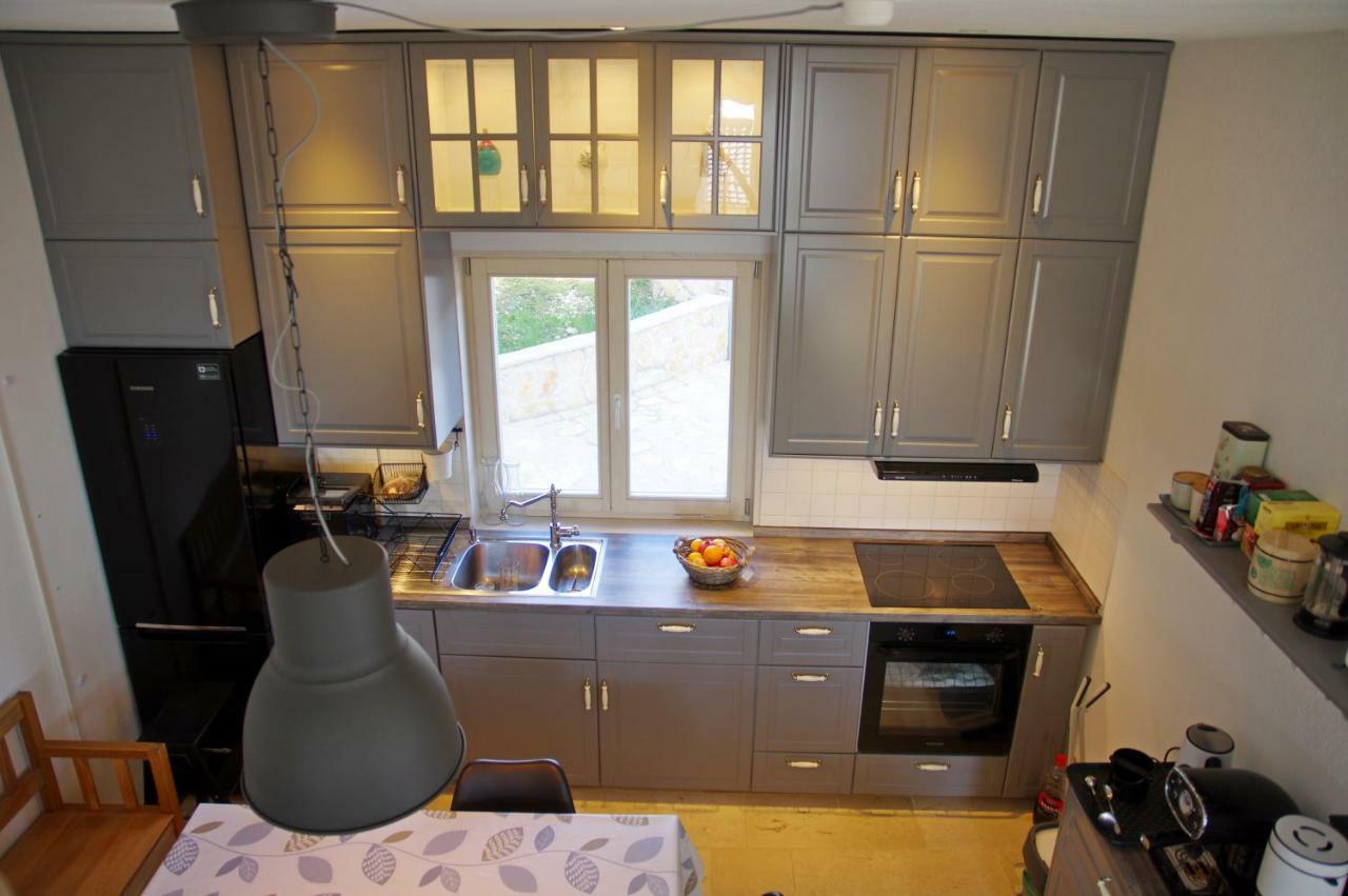 Holiday Home Nevista 수마르틴 외부 사진